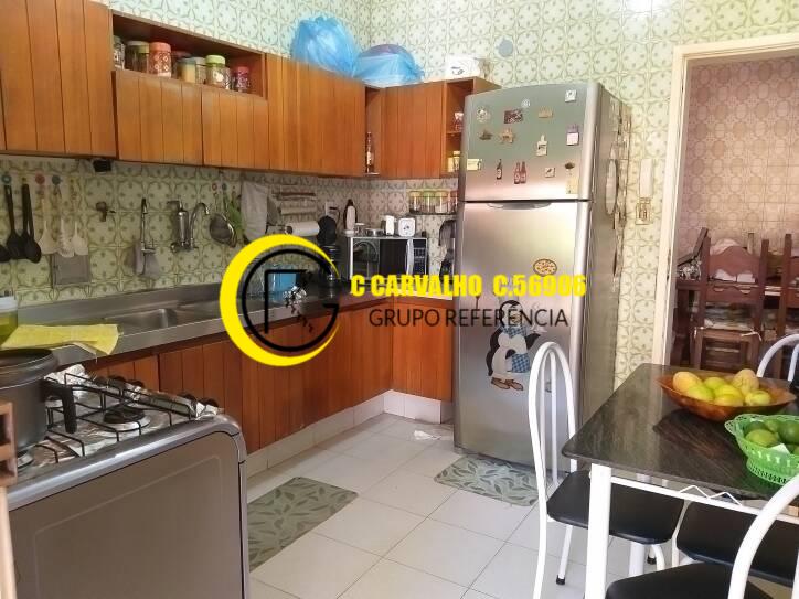 Casa à venda com 3 quartos, 200m² - Foto 16