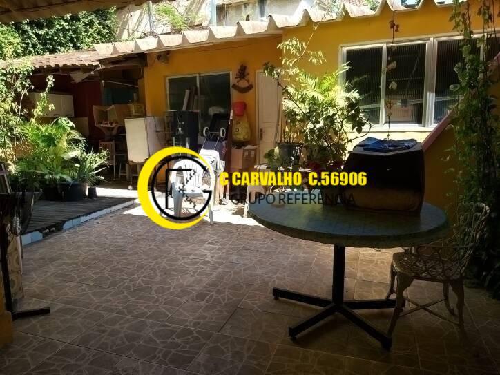 Casa à venda com 3 quartos, 200m² - Foto 25