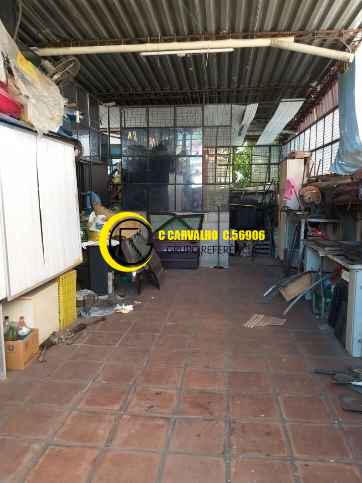 Casa à venda com 3 quartos, 200m² - Foto 29